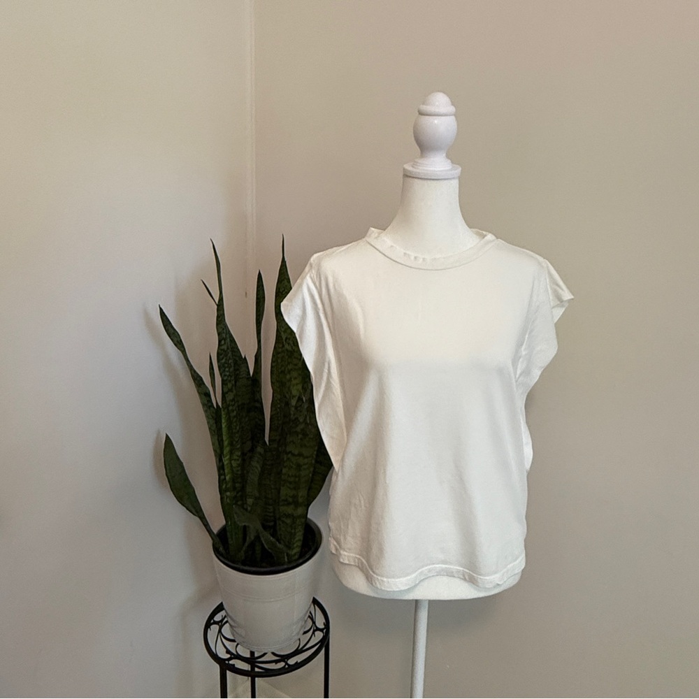 BSB Jeans | White Flutter Sleeve Tee